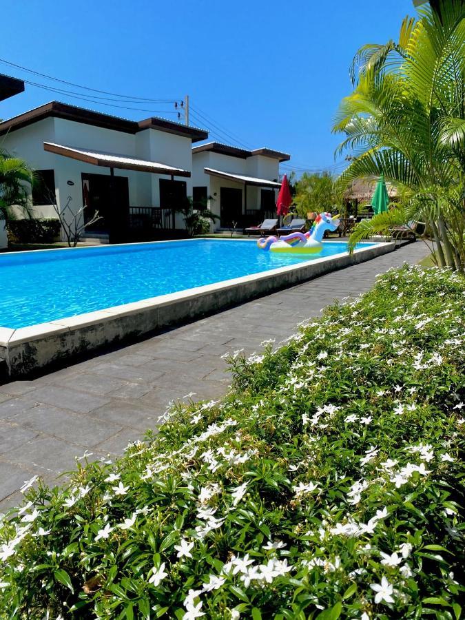 Yindee Lanta Villas Ko Lanta Extérieur photo